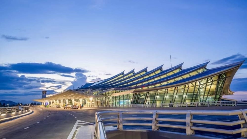 Phu Bai is a regional airport that primarily serves domestic flights to and from Hue, a UNESCO World Heritage city
